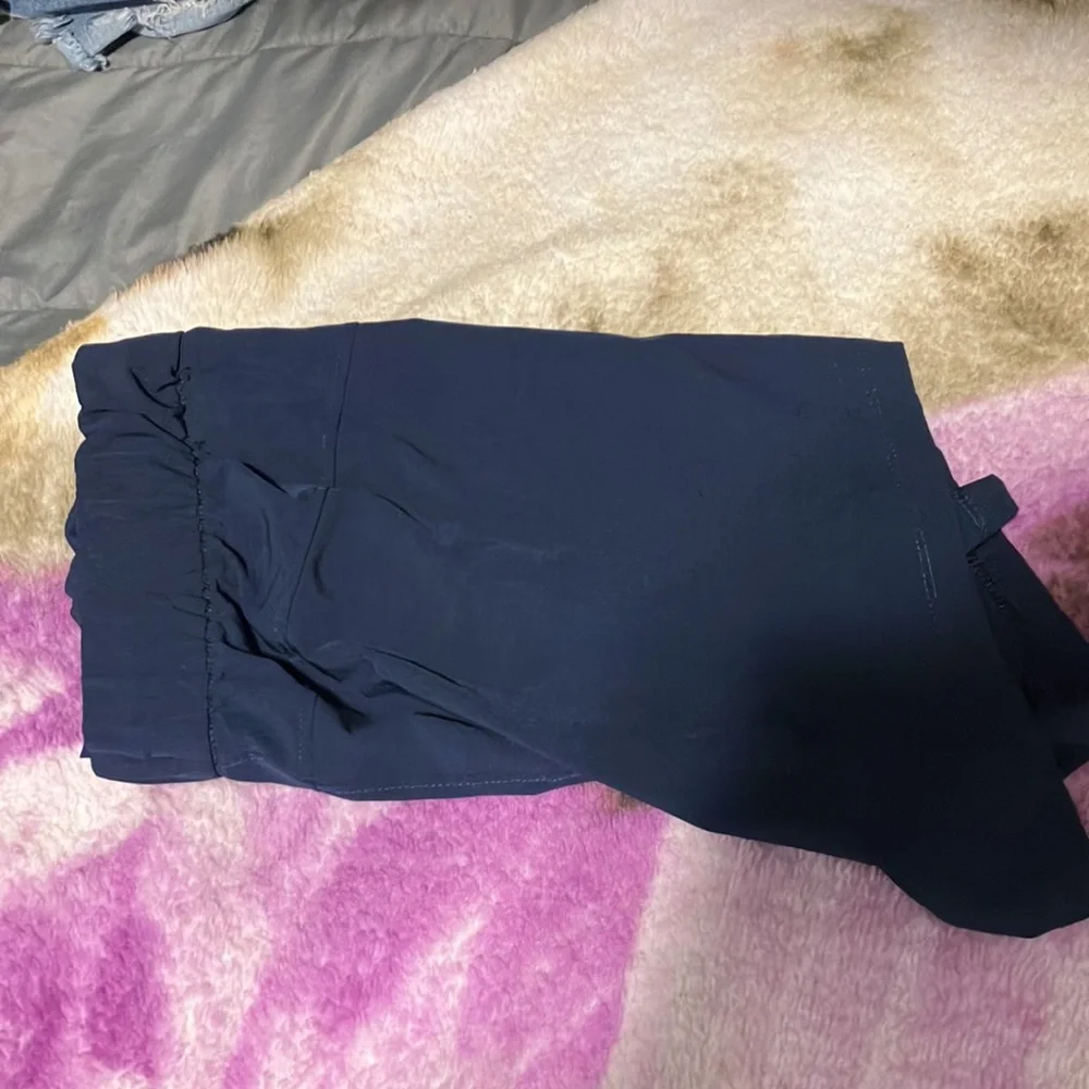 Short - Picture 2 of 6